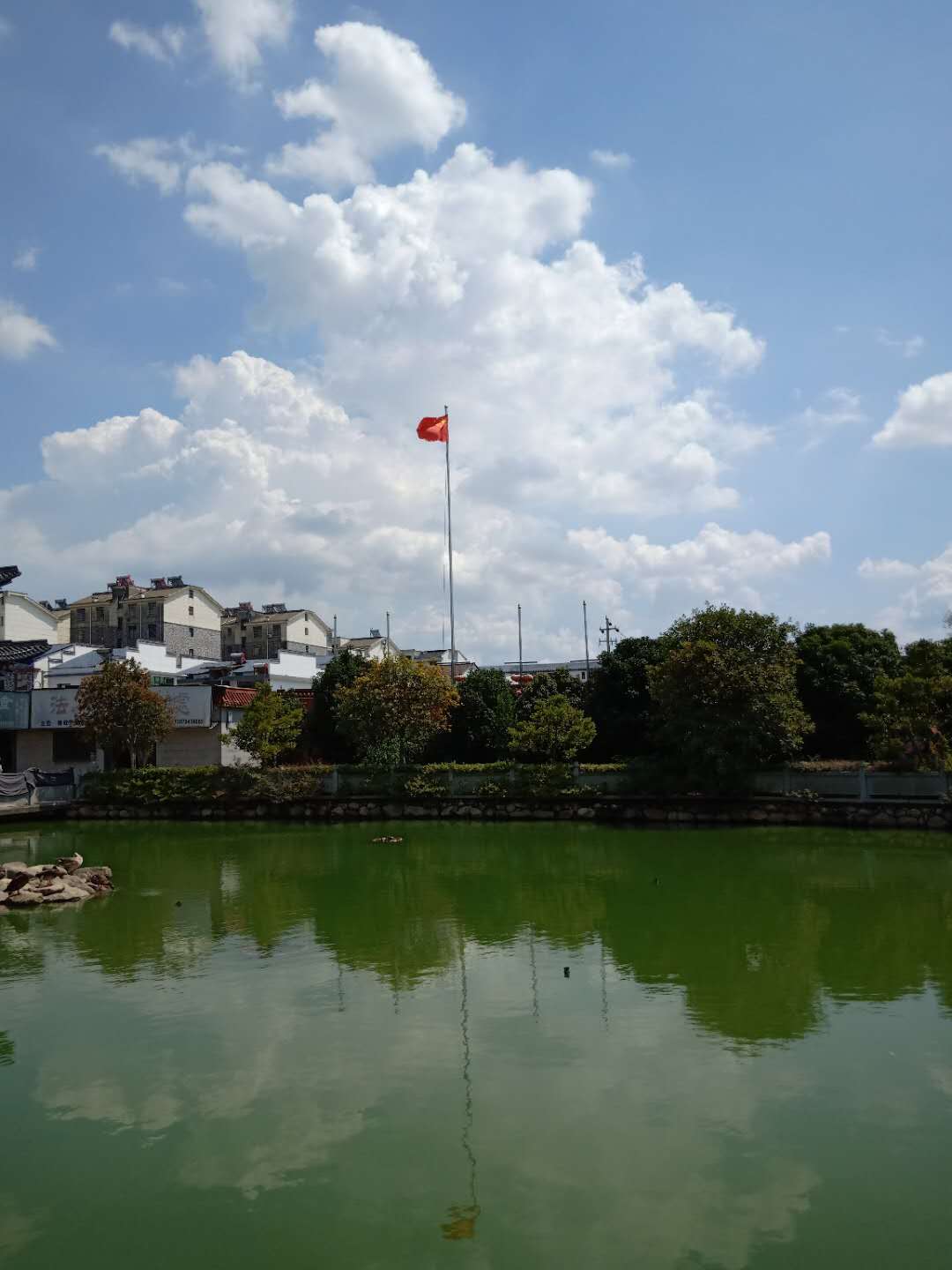 抚州正觉古寺举行升国旗仪式