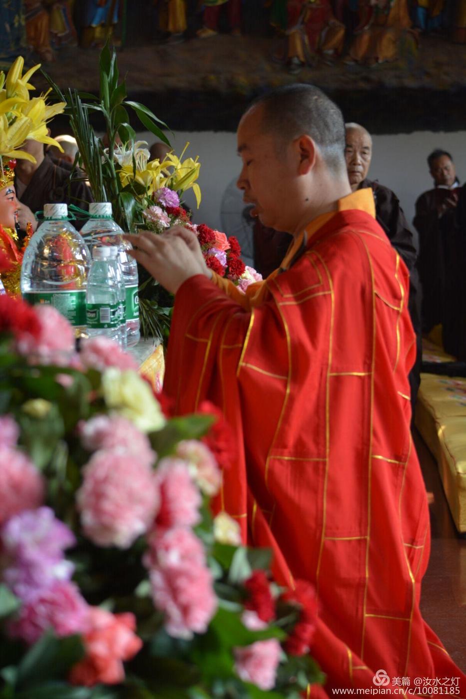正觉古寺圆满举行浴佛节法会