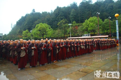 抚州大金山寺三坛大戒圆满：发戒牒谢师