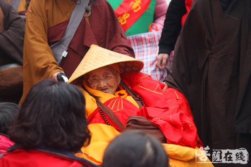 抚州大金山寺三坛大戒圆满：发戒牒谢师