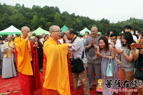 中国法眼宗发源地崇寿禅院重建奠基庆典法会举行暨首届文益禅师与法眼宗学术研讨会开幕