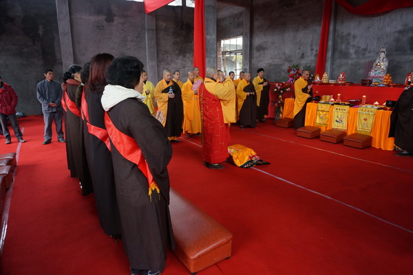 下觉寺隆重举行大雄宝殿天王殿上梁法会