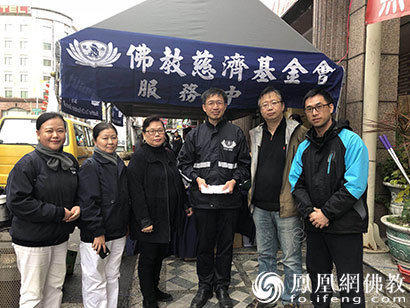 台湾花莲强震后 慈济24小时供应热食不中断